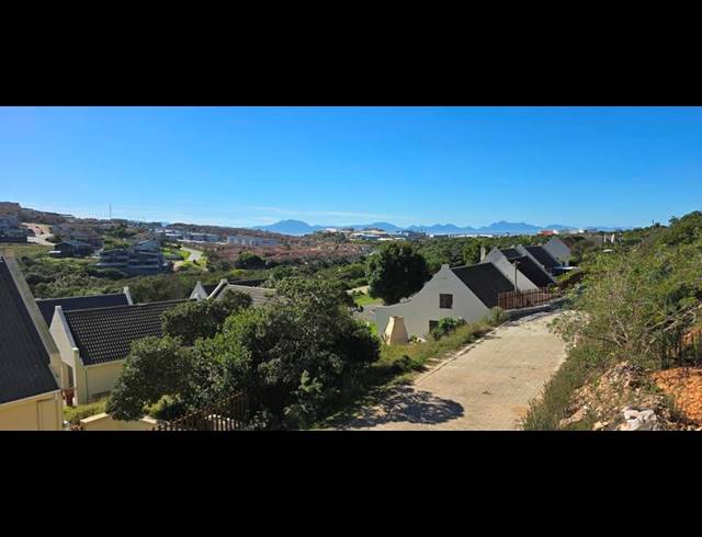 LAND FOR SALE IN VAKANSIEPLAAS